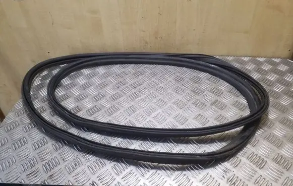 Peugeot 508 Trunk rubber seal (body) 