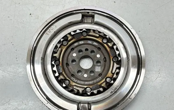 Hyundai Tucson TL Dual mass flywheel 232002B590