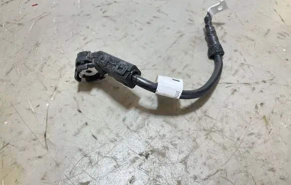 Positive cable (battery)
