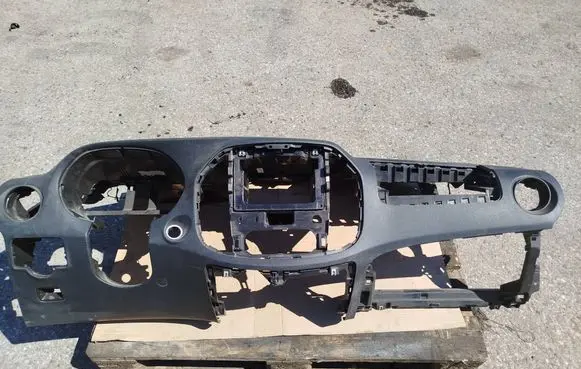 Mercedes-Benz Vito Viano W447 Dashboard a4476800087 a4476890147