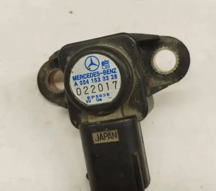 Mercedes-Benz C W203 Air pressure sensor 0041533328 A0041533328