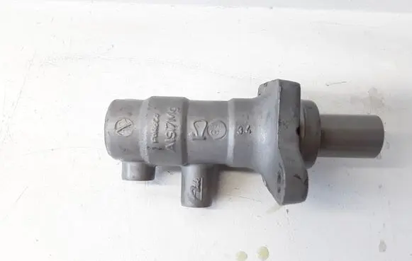 Volvo V60 Master brake cylinder