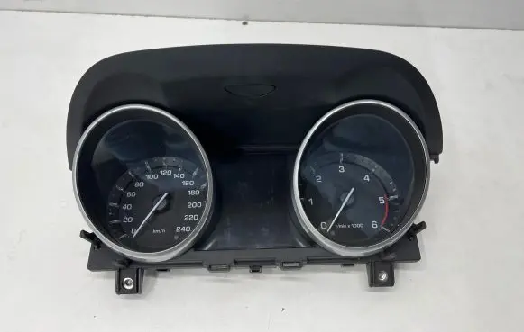 Land Rover Evoque I Speedometer (instrument cluster) BJ3210849EE