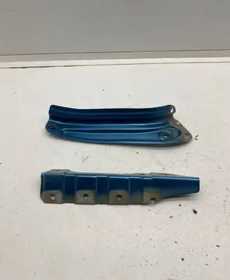 Dacia Spring Fender mounting bracket 