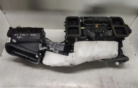 Mercedes-Benz E W211 Interior heater climate box assembly 