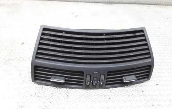 Mercedes-Benz S W220 Dash center air vent grill 2208300554