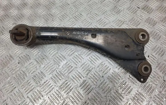Toyota Auris 150 Rear control arm 4876012010