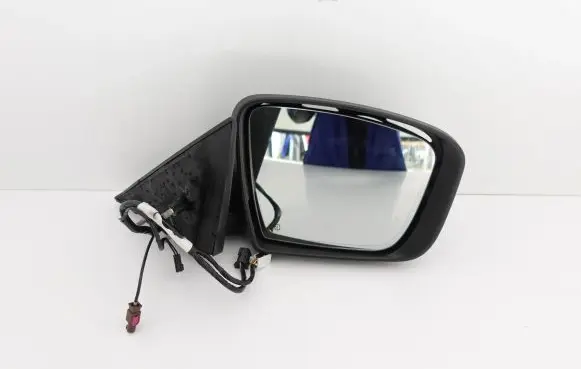 Maserati Levante Front door electric wing mirror