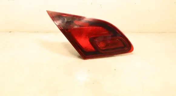 Opel Astra J Rear/tail lights E245027