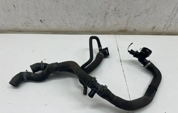 Skoda Octavia Mk4 Engine coolant pipe/hose