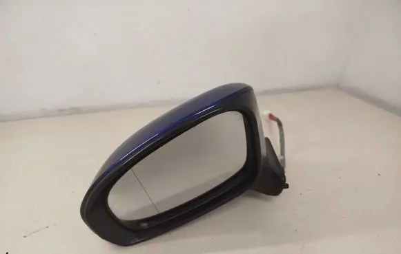 Toyota Verso-S Front door electric wing mirror E4023405