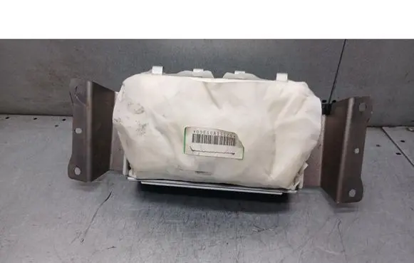 Mazda 3 I Passenger airbag