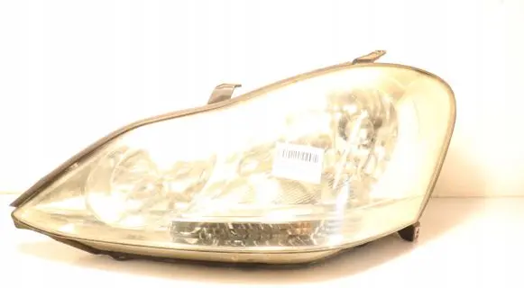 Toyota Avensis T250 Headlight/headlamp