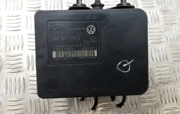 Volkswagen Golf V ABS Pump 1K0907379Q 1K0614517N
