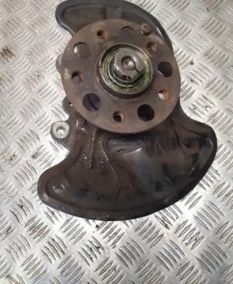 Mercedes-Benz E C207 W207 Front wheel hub