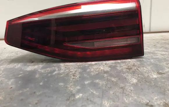 Volkswagen Multivan T7 Tailgate rear/tail lights 7T0945094B