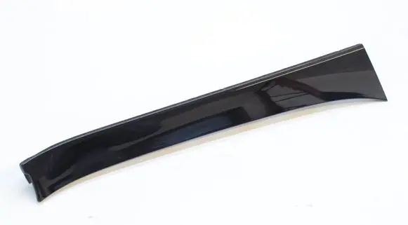 Dashboard glove box trim