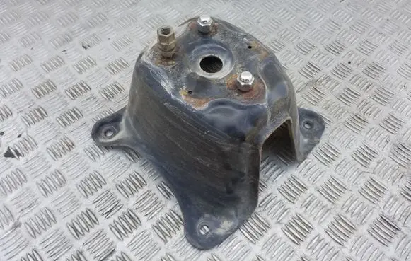 Suzuki Grand Vitara II Spare wheel mounting bracket 