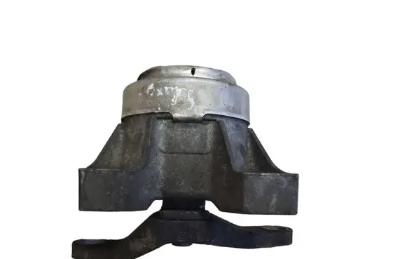 Ford Galaxy Engine mount bracket