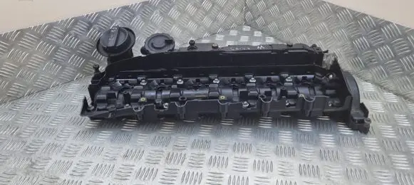 BMW 3 F30 F35 F31 Rocker cam cover 15265812 M8F5103M7 63645497