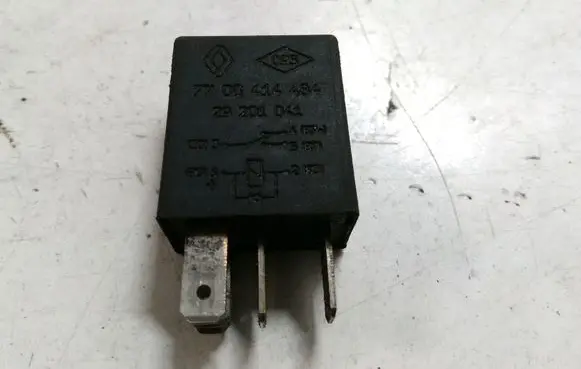 Renault Clio II Other relay 7700414494