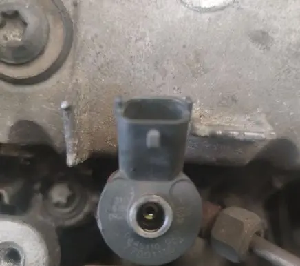 Renault Megane I Fuel injector 0445110021 7700111014
