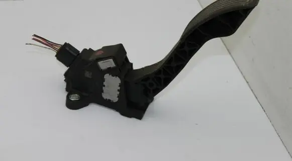 Toyota Verso Accelerator throttle pedal 7811002021