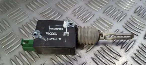 Audi A6 S6 C5 4B Central locking motor 4b9962115 406.204