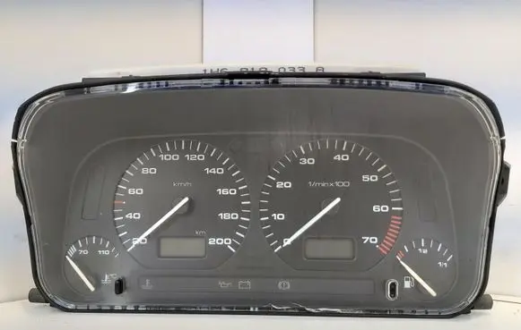 Volkswagen Golf III Speedometer (instrument cluster) 87001262