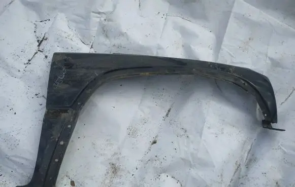 Jeep Cherokee Fender juodas