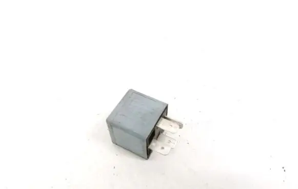 Audi A3 S3 8L Other relay 141951253B V23134-B52-X227