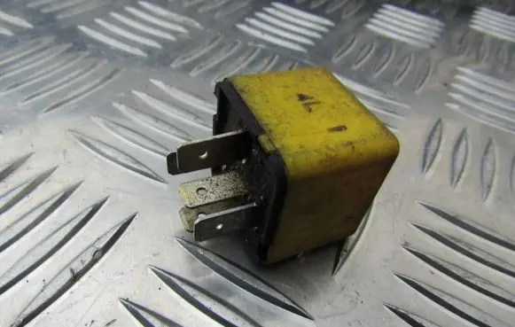 Fiat Bravo - Brava Other relay 82461739