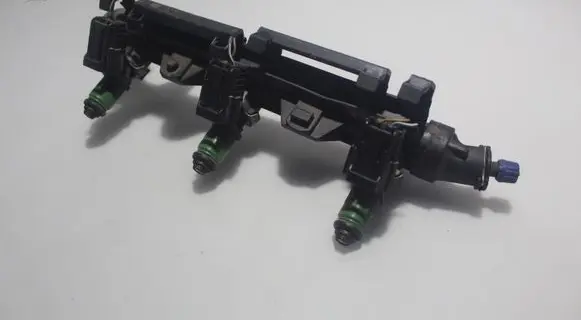 Volkswagen Polo Fuel main line pipe