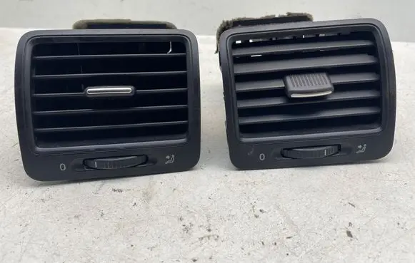 Volkswagen Golf V Dashboard side air vent grill/cover trim 1K0819709