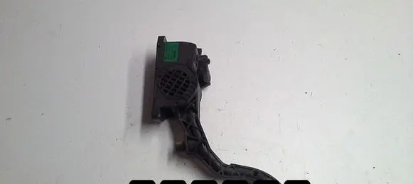 Volkswagen Fox Accelerator throttle pedal 1400petrol