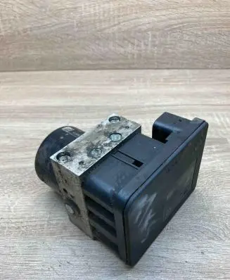 Volkswagen Touran I ABS Pump 1K0907379AA 1K0614517T