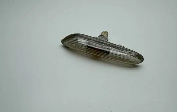 BMW 1 E81 E87 Front fender indicator light 1165742