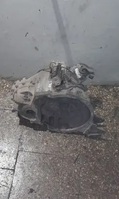 KIA Carnival Manual 5 speed gearbox 4300038050