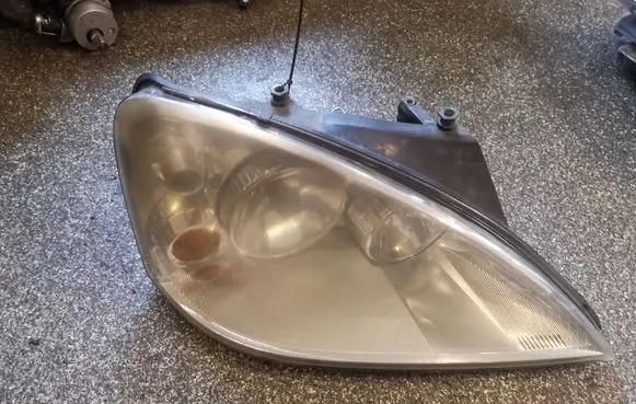 Ford Galaxy Headlight/headlamp 0301183202