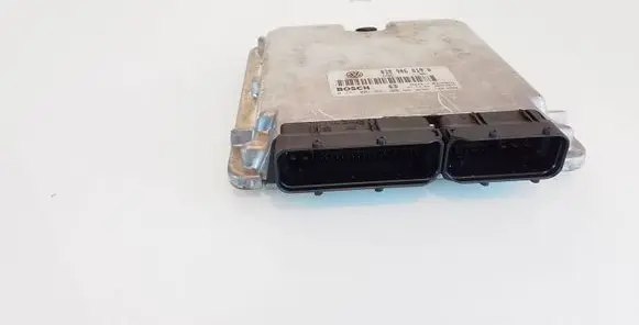 Volkswagen PASSAT B5 Engine control unit/module 038906019A 28SA3977 0281001691