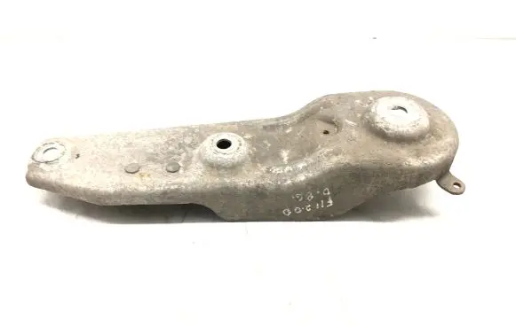 Rear control arm
