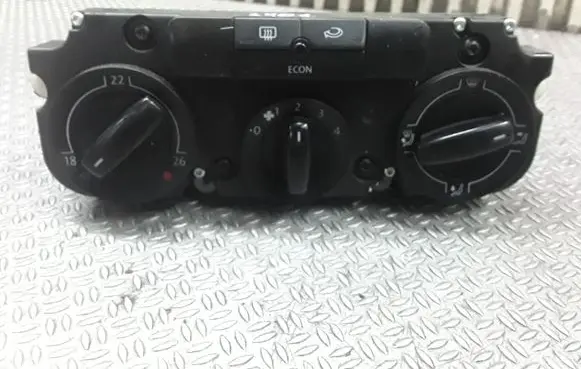 Volkswagen Golf V Climate control unit