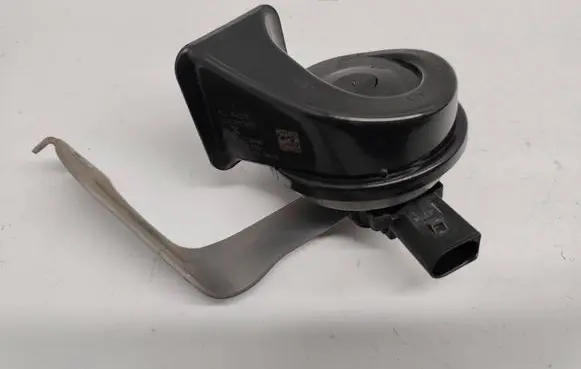 BMW X3 G01 Horn signal 7404430 61337404430 6033FB2402