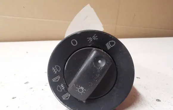 Audi A4 S4 B6 8E 8H Light switch 8E0941531