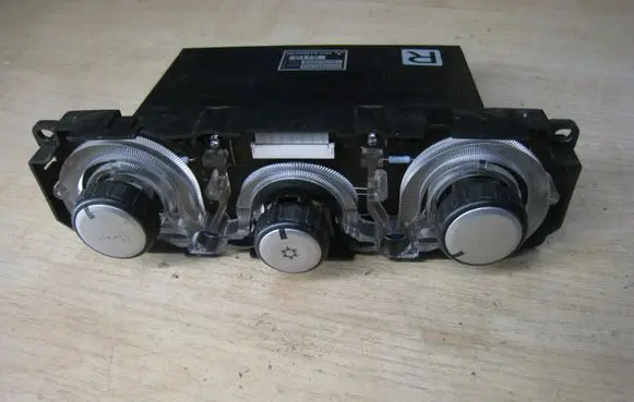 Mitsubishi Outlander Climate control unit MR979972HA MR979972