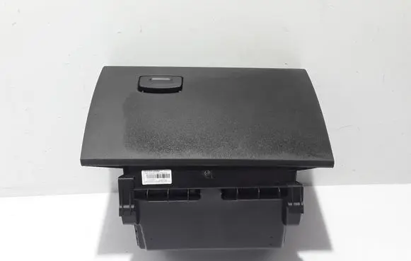 Renault Kadjar Glove box 682525309R