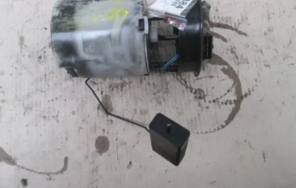 Mercedes-Benz Vito Viano W638 In-tank fuel pump