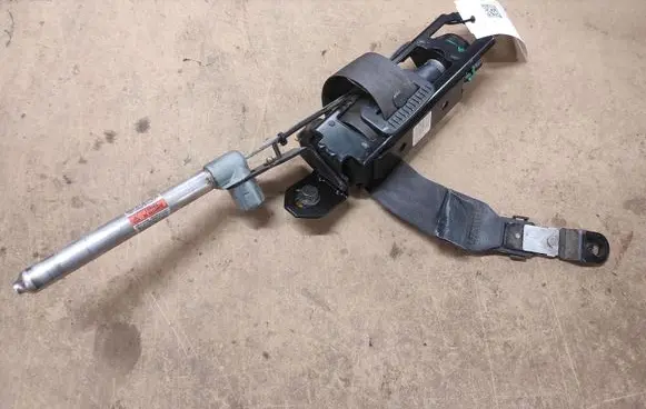 Volvo V70 Front seatbelt 8626240