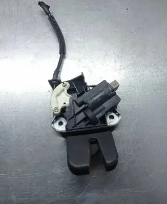 Audi A6 S6 C6 4F Tailgate/trunk/boot lock/catch/latch 4F5827505D