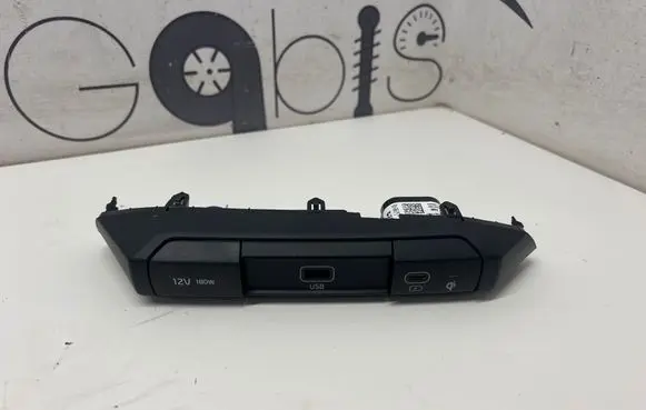 KIA Niro USB socket connector 96125AT000 84745AT900